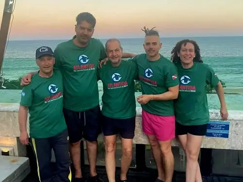 Foto del grupo de buceadores en Recife, octubre 2024